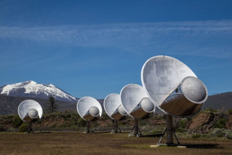 A SETI szerint csillagközeli torzulások miatt elkerülhették figyelmünket a fontos idegen jelek