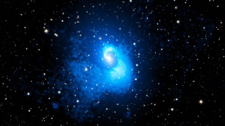 A látszólag nyugodt Abell 2029 galaxishalmaz egy ősi kozmikus ütközés nyomait őrzi