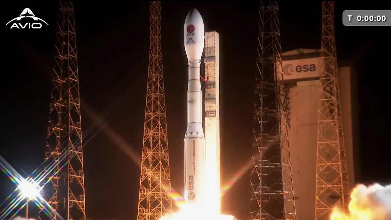 A Vega C rakéta sikeresen pályára állította az európai-kínai SMILE űridőjárás-műholdat