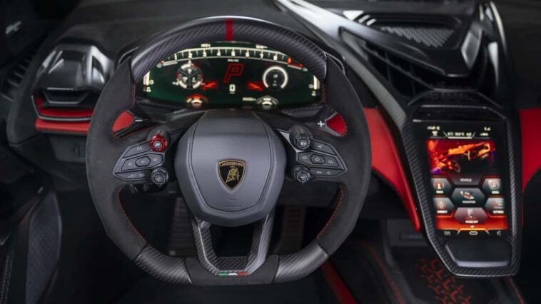A Lamborghini Fenomeno Roadster utastere a pilótafülke és a szénszál tökéletes egysége